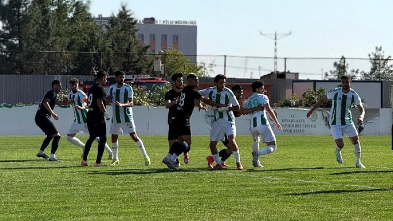 Diyarbekirspor   2 -  2   Malatya Yeşilyurtspor