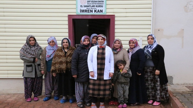 Yaygın Mahallesi'nde Kadınlar Dikiş Nakış Kursuna Yoğun İlgi Gösterdi