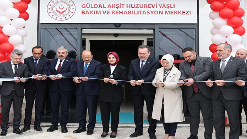 Eski Bakan Güldal Akşit'in İsmi Kastamonu'da Huzurevi'ne Verildi