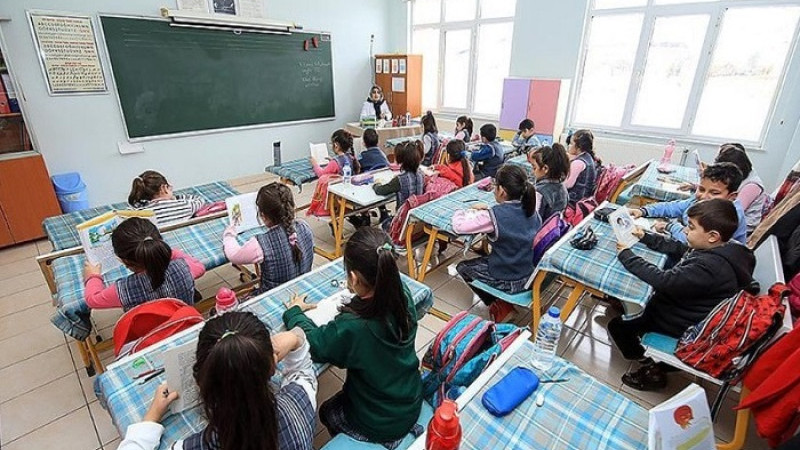 Ders ve Ek Ders Saatlerinde Değişiklik Yapıldı