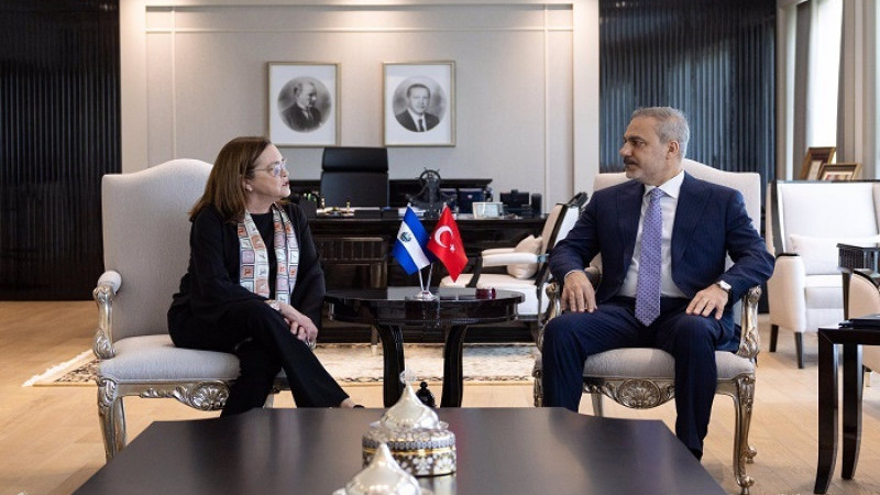 Bakan Hakan Fidan, Suriye'yi Bölmeye Çalışırlarsa Müdahale Ederiz