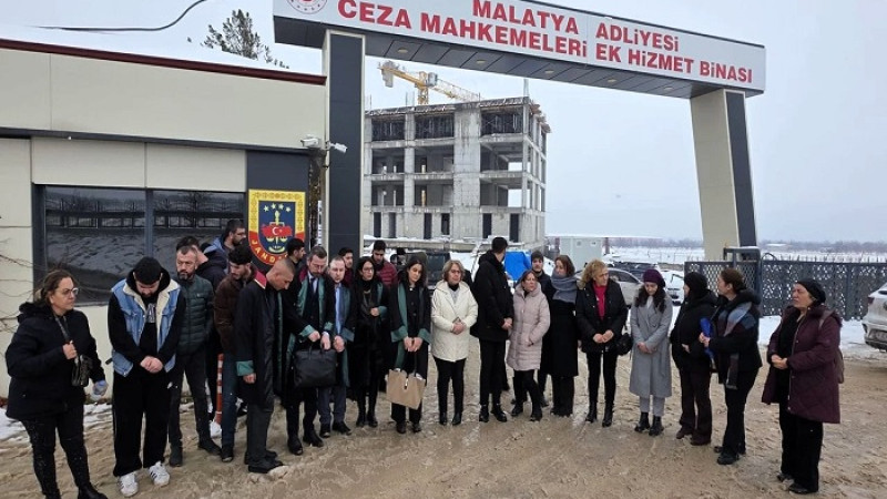 Karnındaki Bebeğiyle Öldürülen Beste İçin Mahkemede Adalet Çığlığı