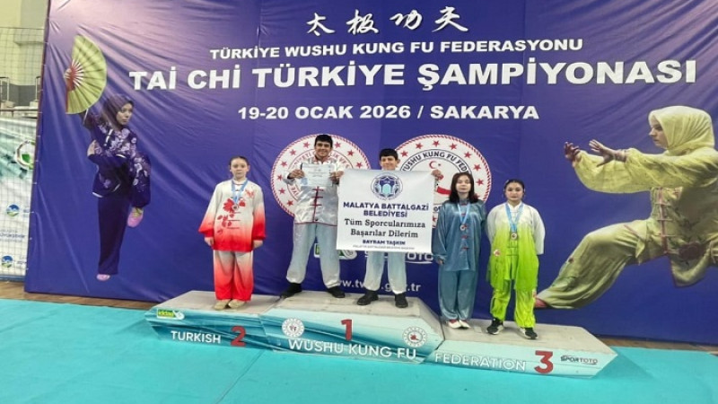 Battalgazi Belediyesi  Sporcuları Sakarya'dan 5  Madalya İle Döndü