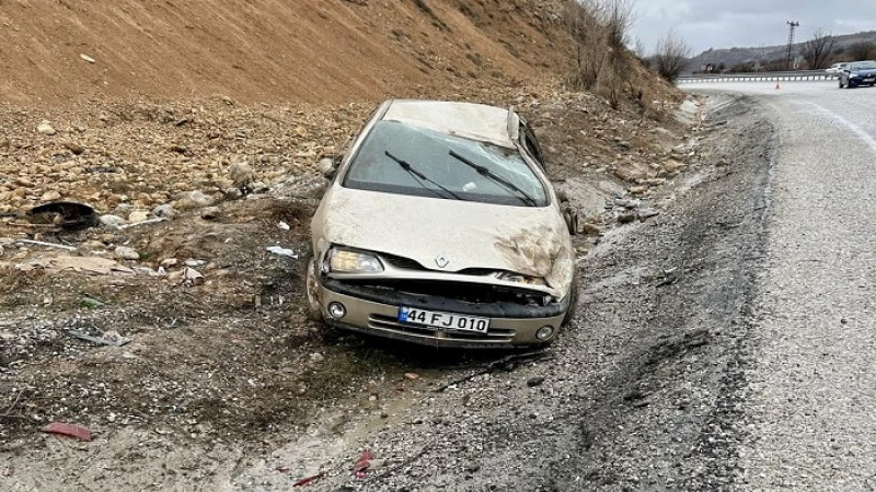 Doğanşehir  Suçatı Mevkiinde Trafik Kazaları Dikkat Çekiyor