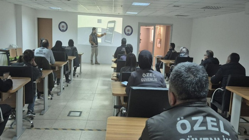 Malatya Emniyeti Uyuşturucu Konusunda Vatandaşı Bilgilendiriyor