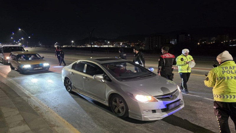 Park Ve Mesire Alanlarında Polis Uygulaması Yapıldı