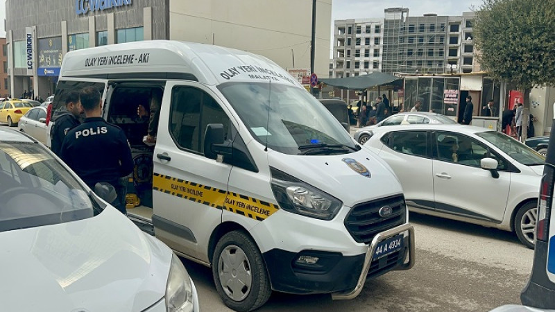 Cezmi Kartay'da Kardeşler Arasında Çıkan Kavga Kanlı Bitti