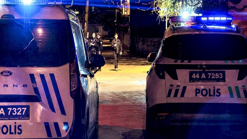 Hidayet Mahallesinde 14 Yaşındaki Çocuk Bıçaklandı