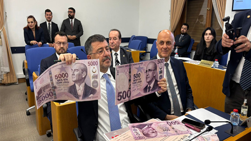  Veli Ağbaba,  Malatya'da Büyük Firmalar Mısır'a Taşınıyor