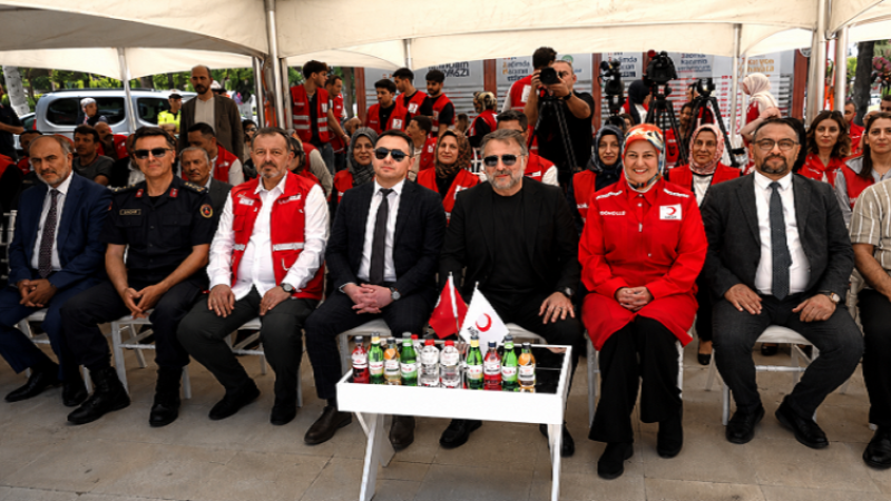 Oktay Kaynarca “Kızılay Demek Ben Demek Demeliyiz”